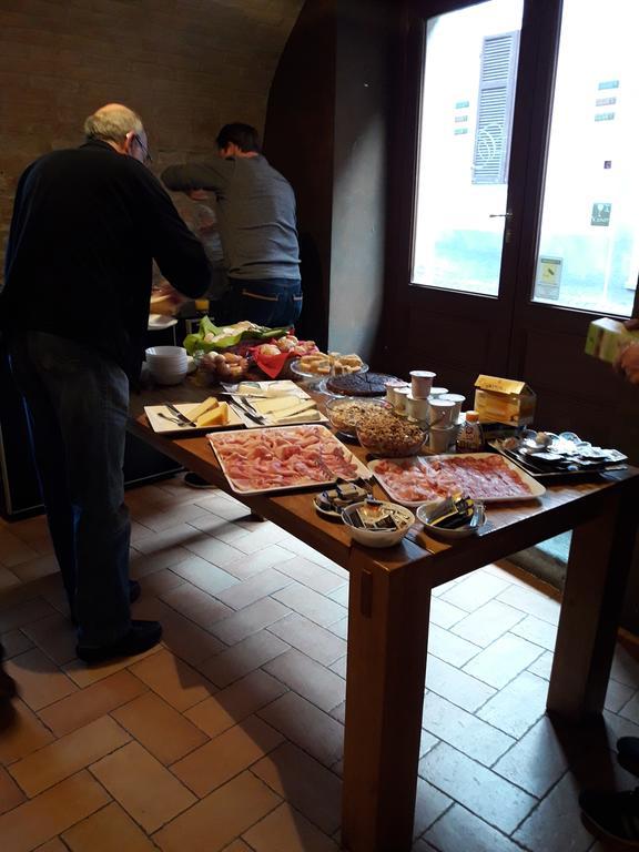 Castelbourg Hotel Neive Luaran gambar